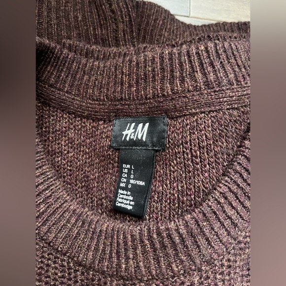 3 H&M sweaters - Picture 3 of 9